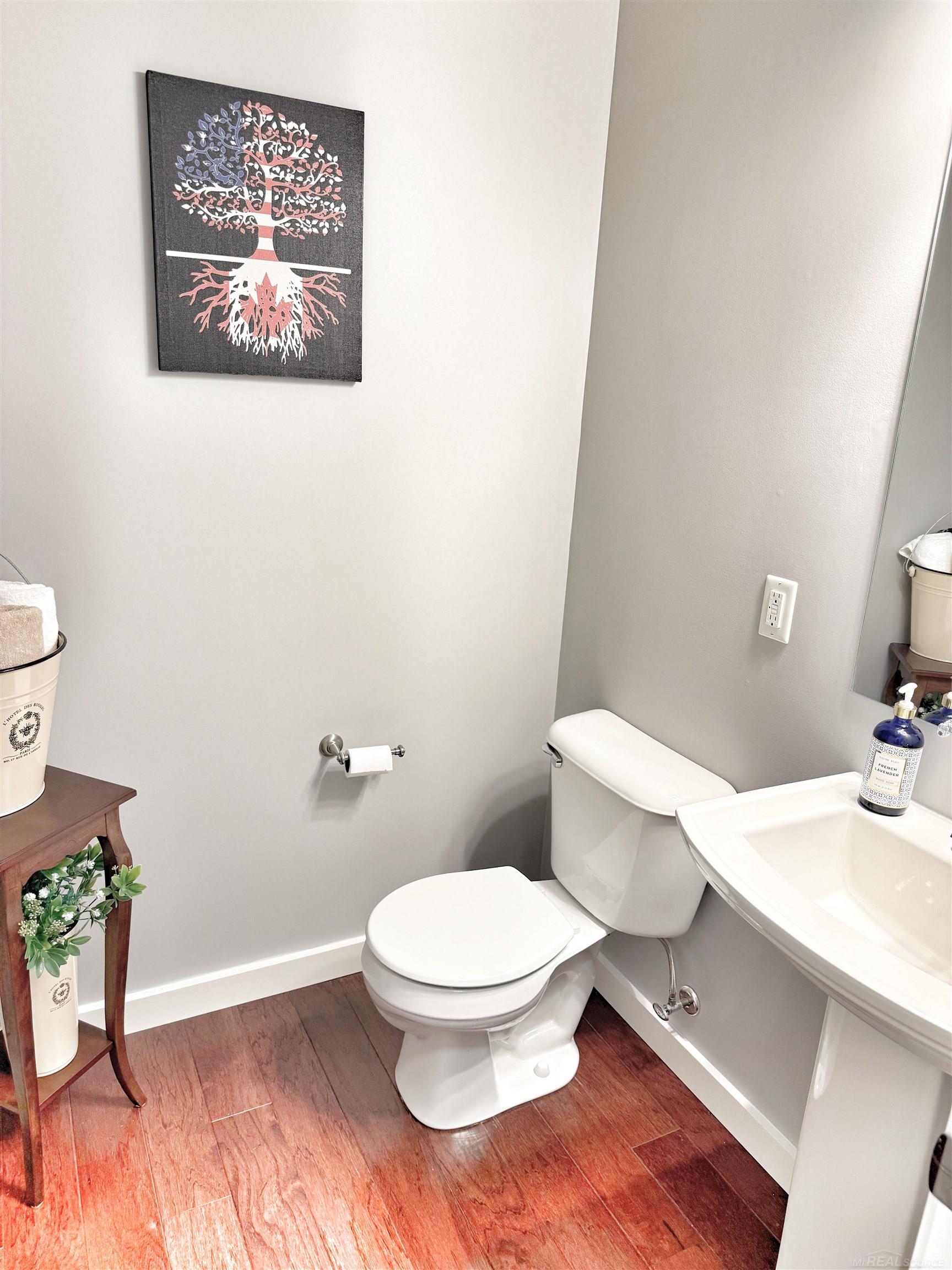 3084 Kilmer Avenue Troy, MI 48083 - Photo 24 of 40 50211903-4B2C028F-611E-4079-B1D3-B8071D0A16ED.JPG