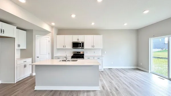 $530,965 | 156 Snowdrop Trail, Waconia, MN 55387