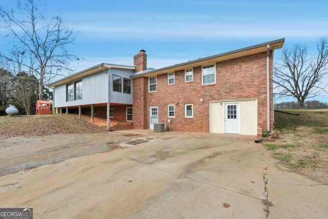 $475,000 | 334 Highway 174, Danielsville, GA 30633