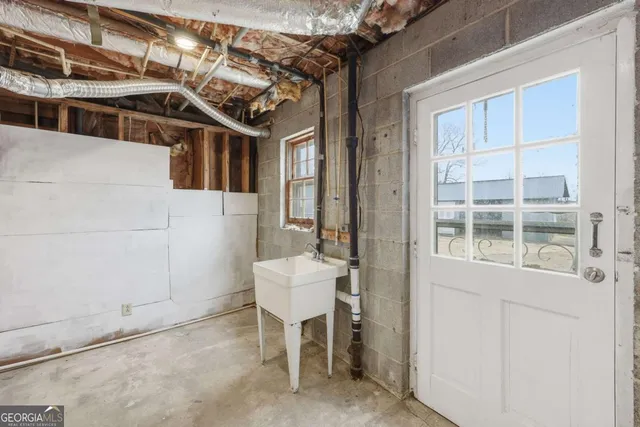 $475,000 | 334 Highway 174, Danielsville, GA 30633