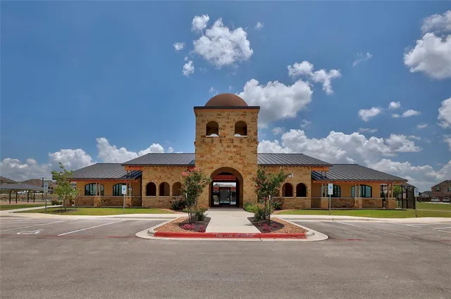 $2,700 | 3927 La Contenta Lane, Round Rock, TX 78665