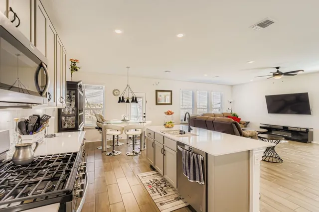 $2,700 | 3927 La Contenta Lane, Round Rock, TX 78665