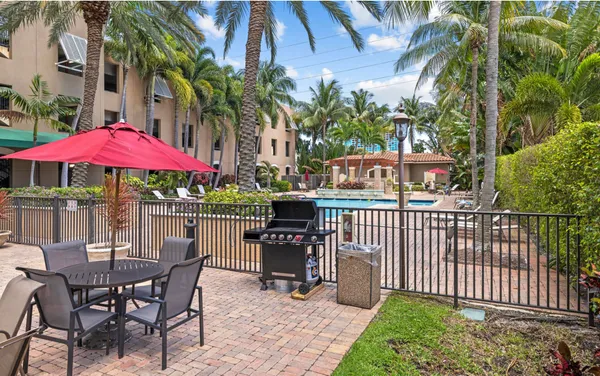 $3,250 | 616 Clearwater Park Road, Unit 1202, West Palm Beach, FL 33401