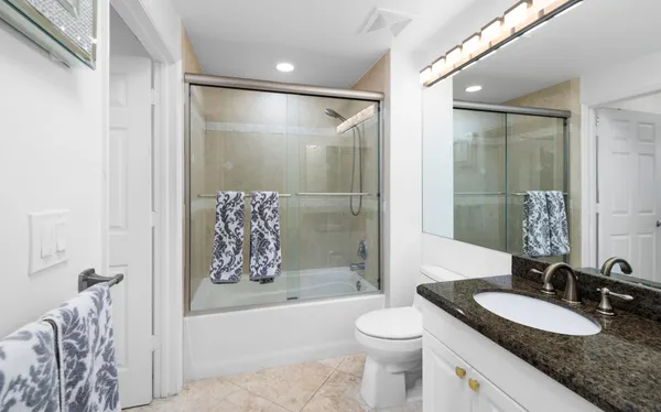 $3,250 | 616 Clearwater Park Road, Unit 1202, West Palm Beach, FL 33401