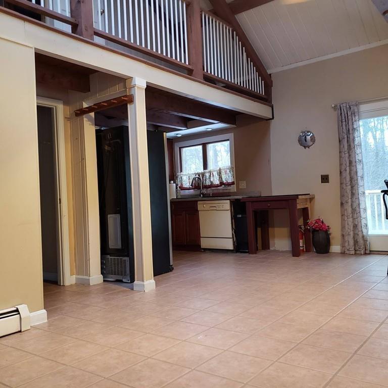 137 Howland Road Freetown, MA 02702 - Photo 9 of 16