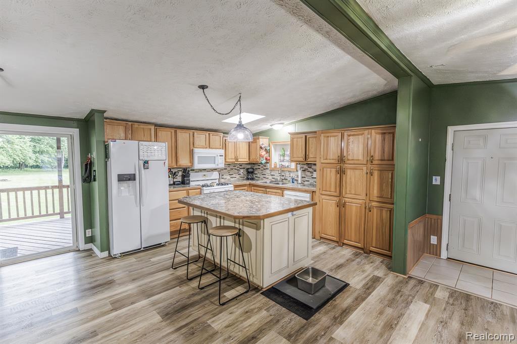 7280 North Bray Road Mount Morris, MI 48458 - Photo 6 of 39
