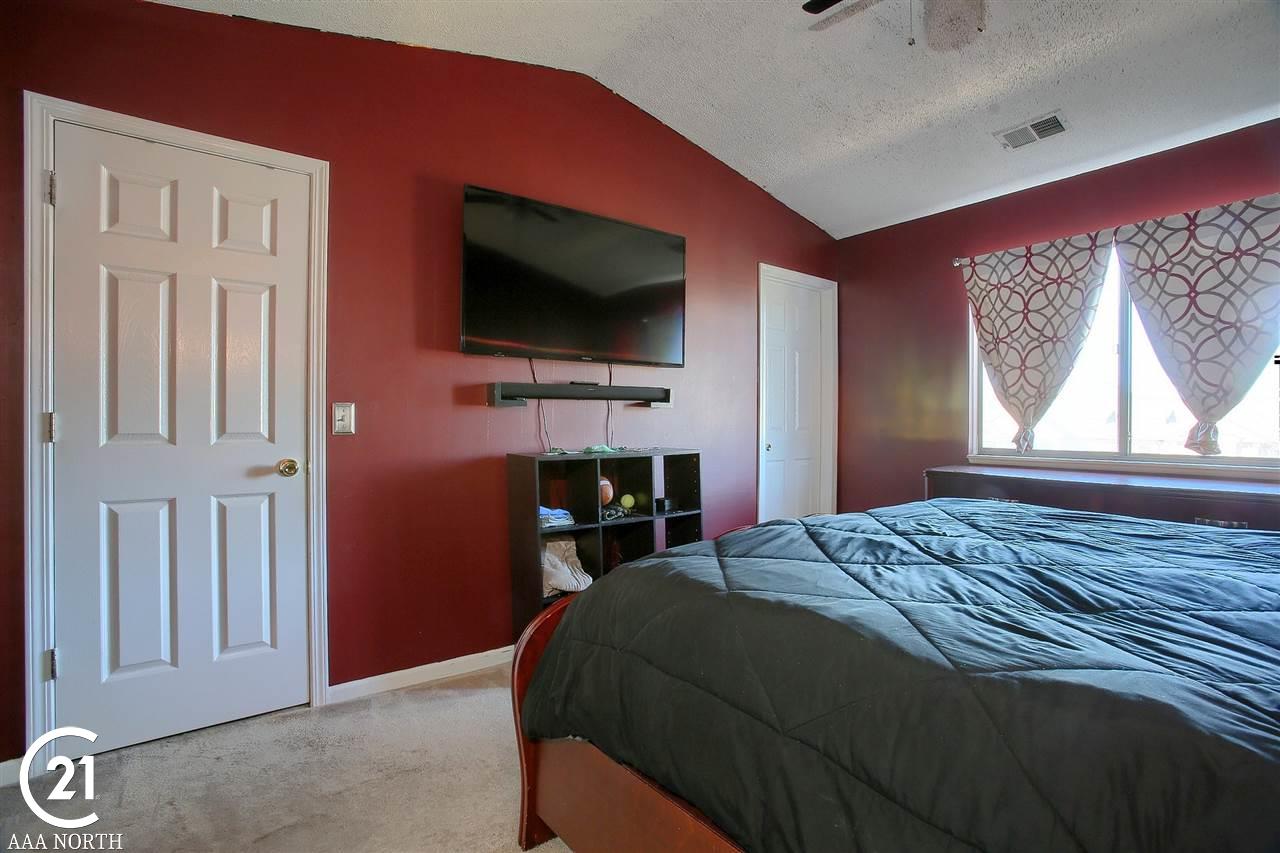 30653 Hidden Pines Lane Roseville, MI 48066 - Photo 15 of 22
