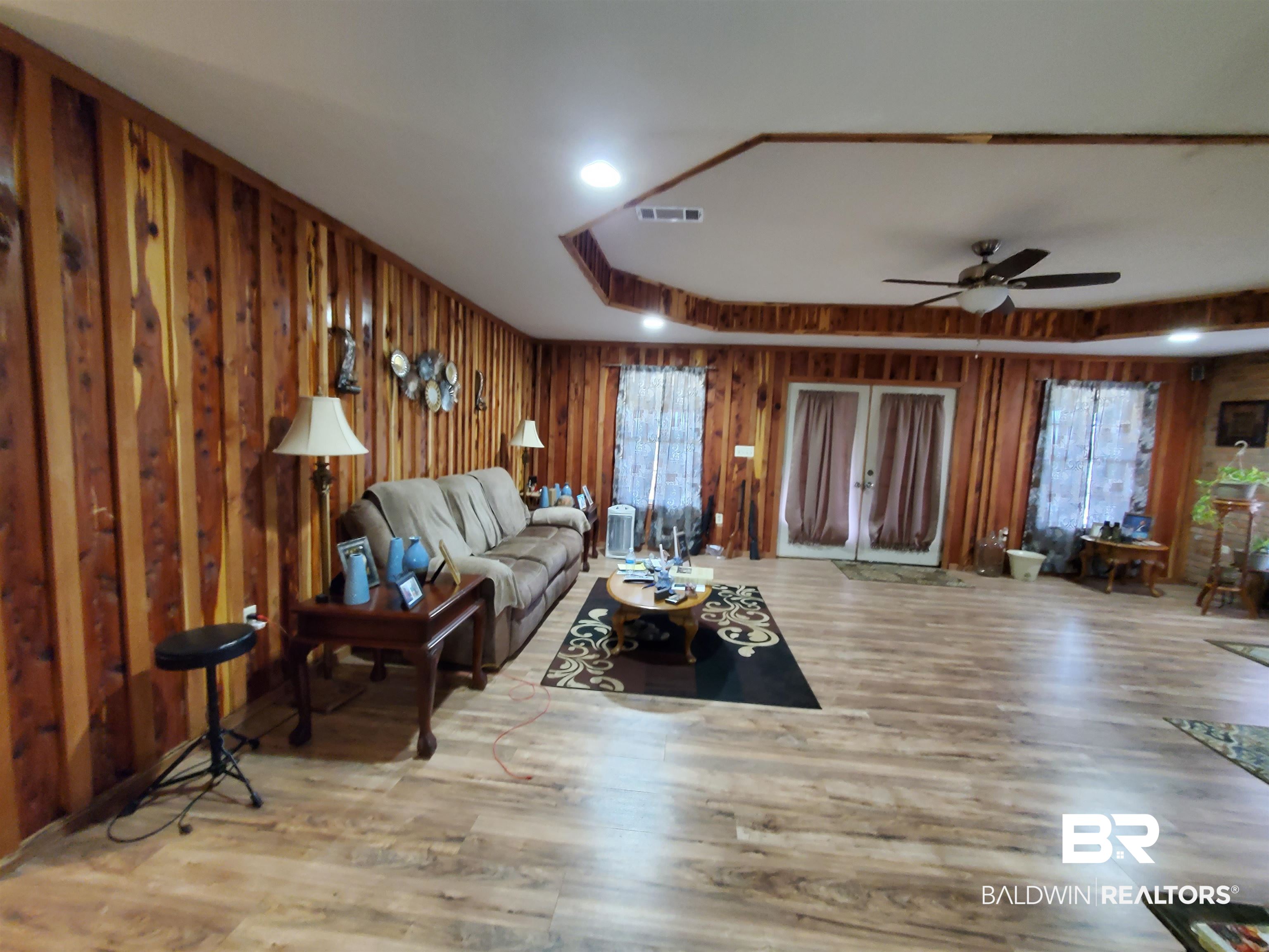 196 Tag Road Monroeville, AL 36460 - Photo 4 of 34