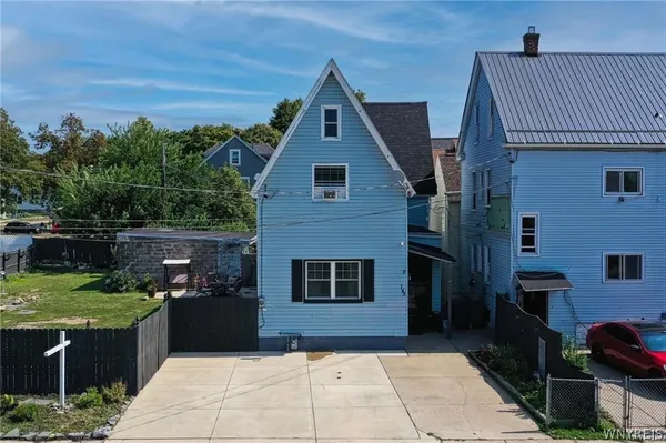 $275,000 | 145 10th Street, Buffalo, NY 14201