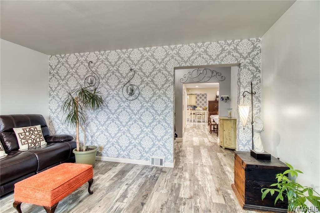 145 10th Street Buffalo, NY 14201 - Photo 6 of 29