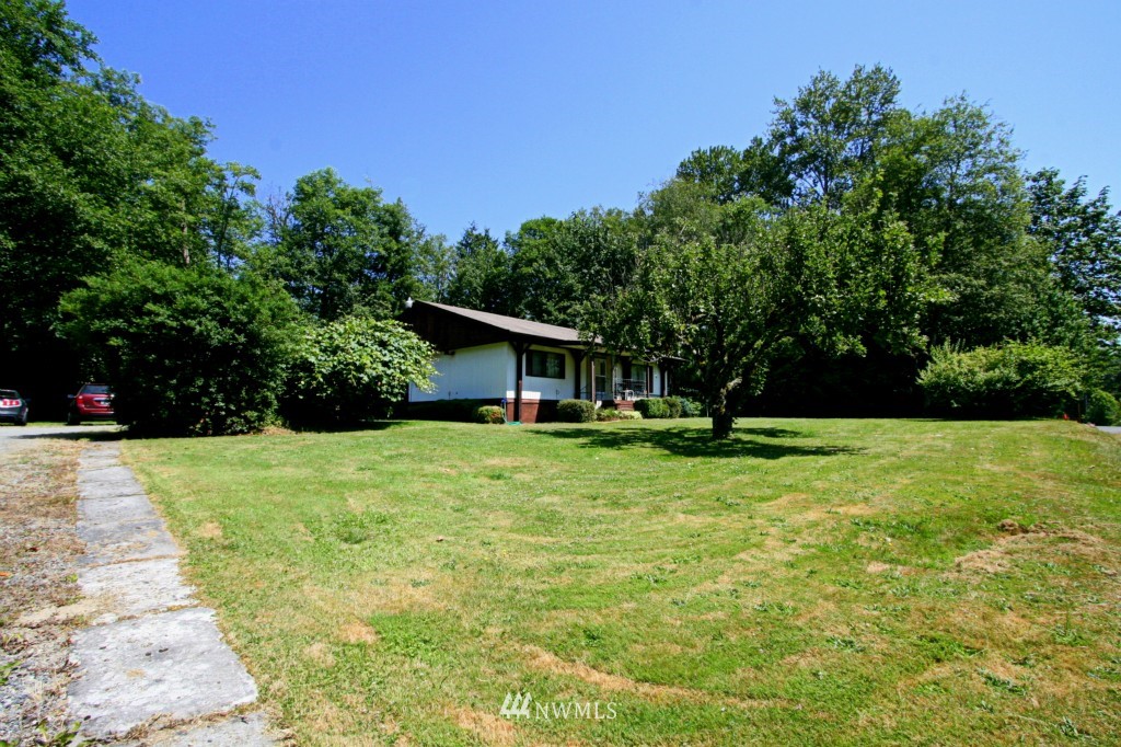 22951 Mosier Road Sedro-Woolley, WA 98284 - Photo 3 of 23 Gallery Image 3