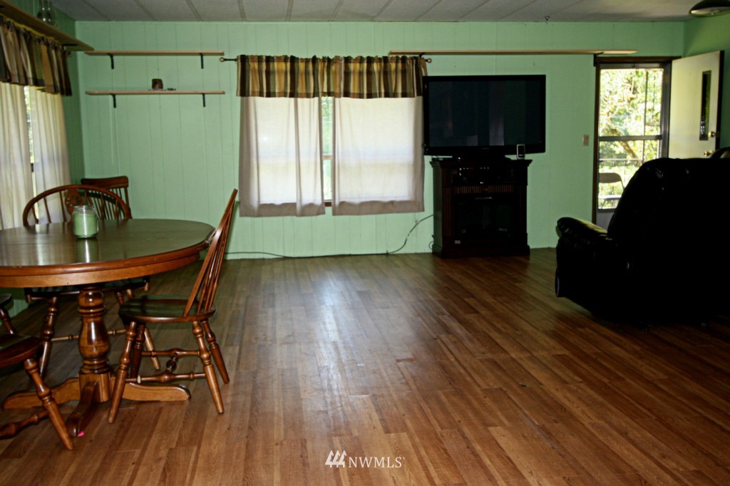 22951 Mosier Road Sedro-Woolley, WA 98284 - Photo 4 of 23 Gallery Image 4