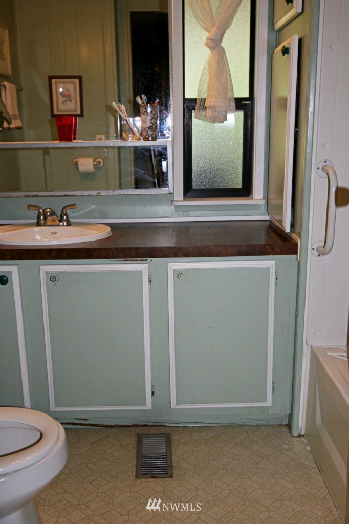 22951 Mosier Road Sedro-Woolley, WA 98284 - Photo 10 of 23 Gallery Image 10