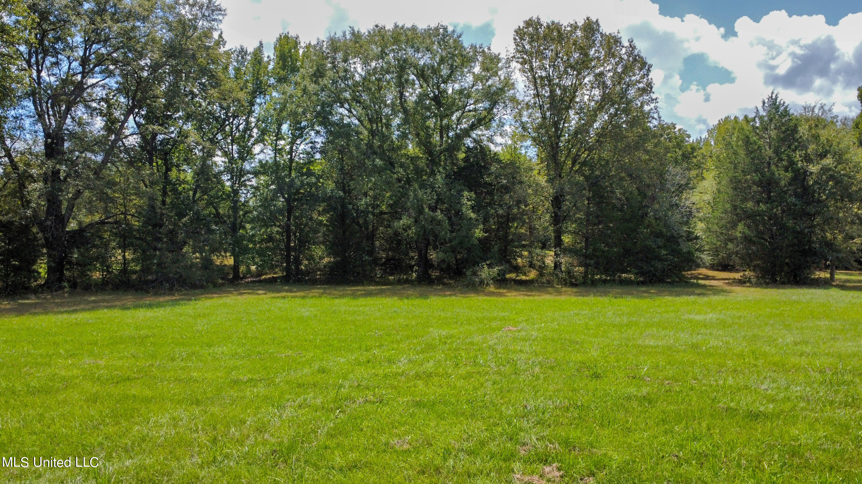 dji_fly_20230905_114500_899_169393230826