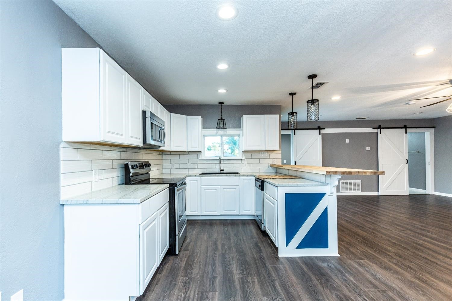 3006 36th Street Lubbock, TX 79413 - Photo 15 of 48 Kitchen