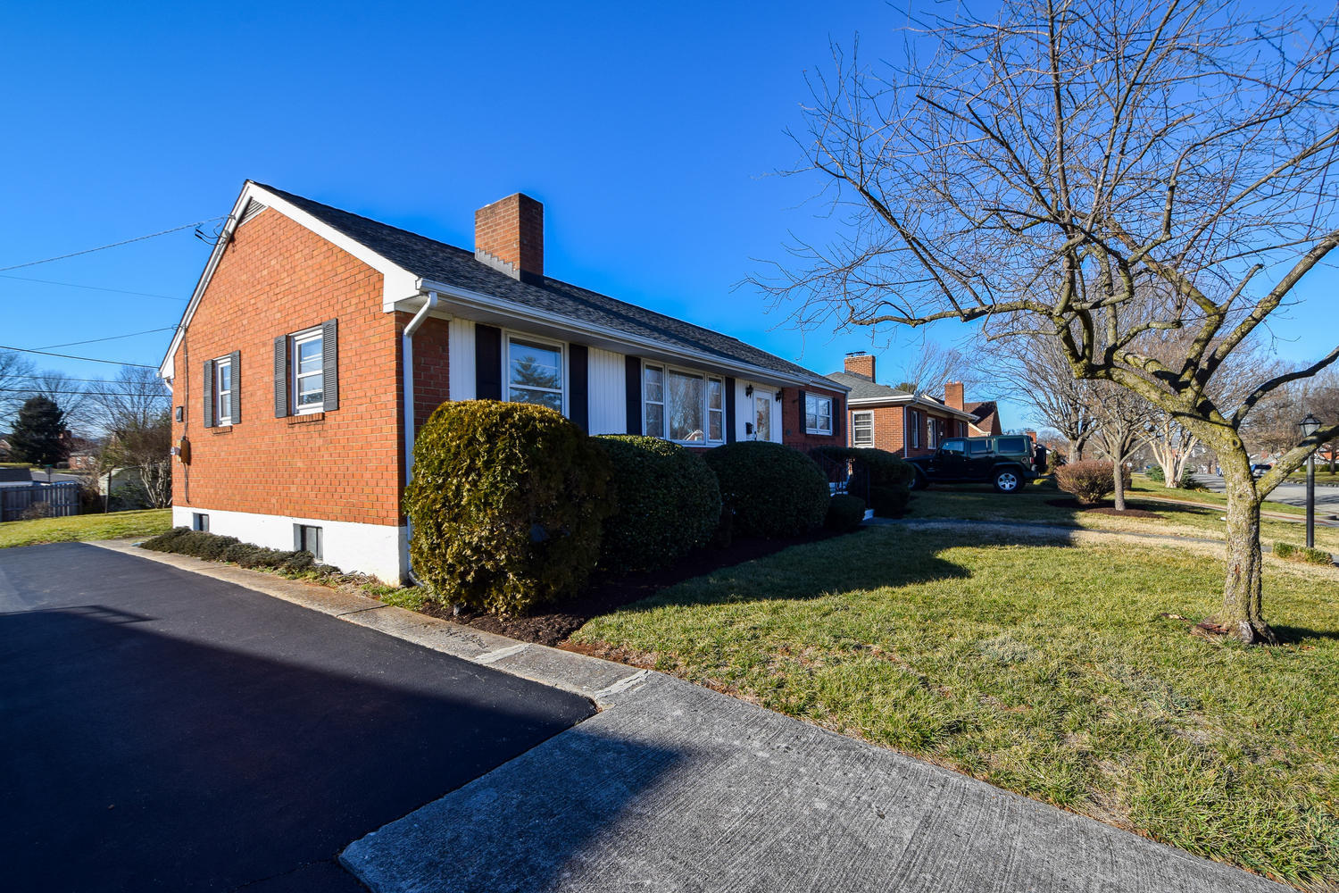 2383 Howard Road Southwest Roanoke, VA 24015 - Photo 13 of 20 2383 Howard Rd SW