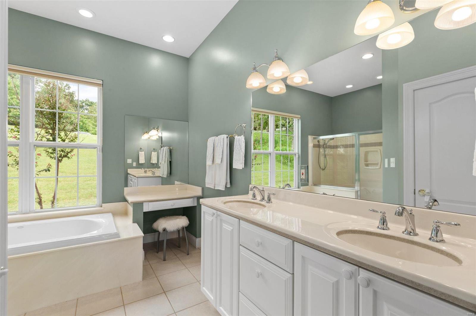 760 Heatherstone Drive High Ridge, MO 63049 - Photo 23 of 55 Gallery Image 23
