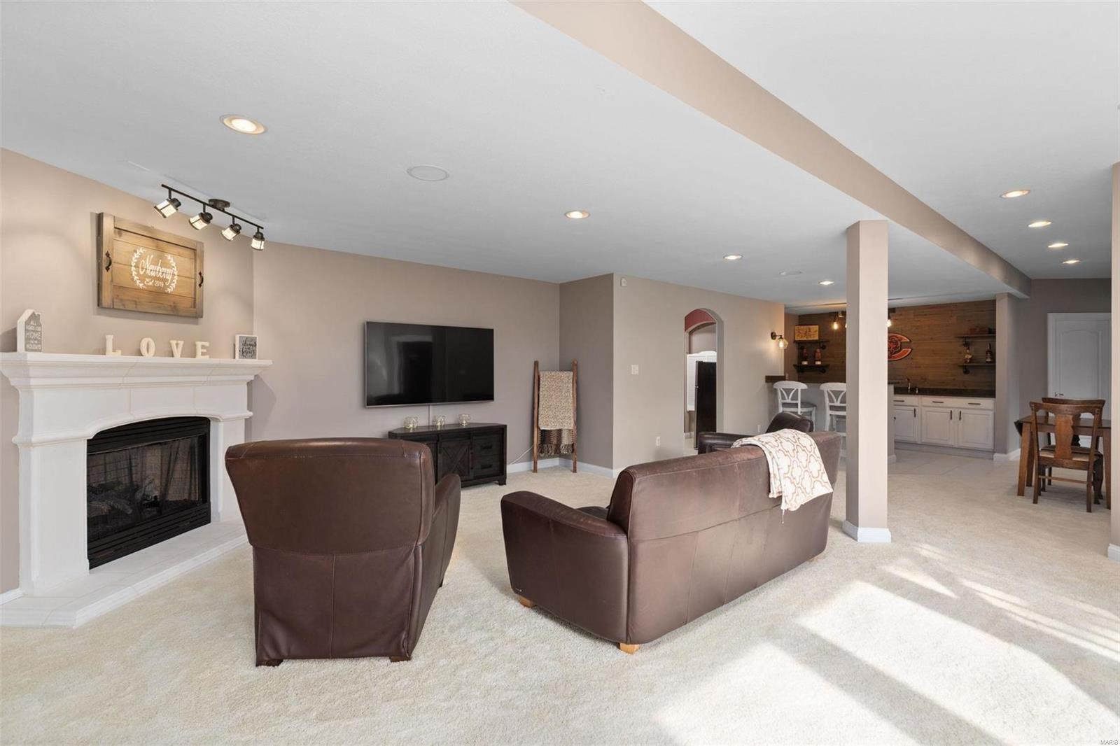 760 Heatherstone Drive High Ridge, MO 63049 - Photo 36 of 55 Gallery Image 36