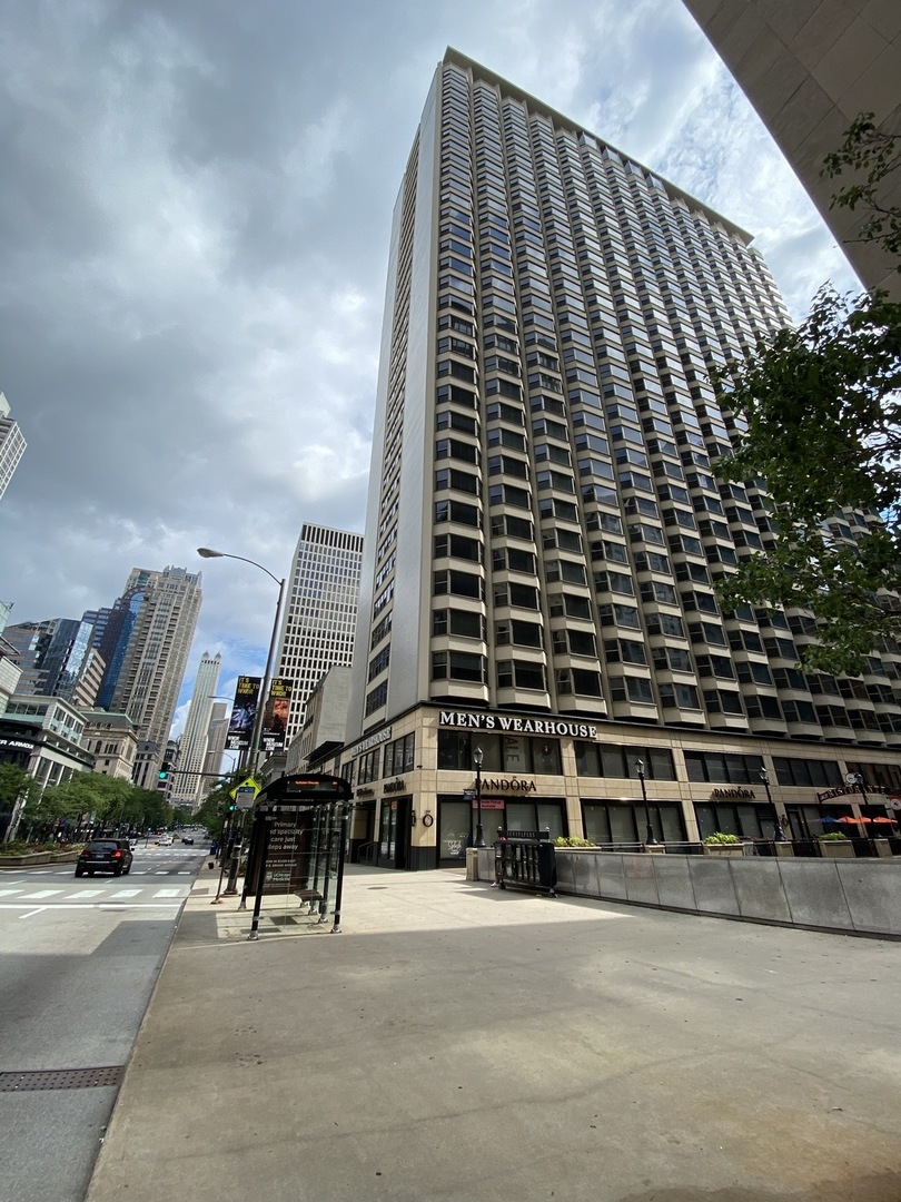 535 North Michigan Avenue, Unit 2104 Chicago, IL 60611 - Photo 1 of 16