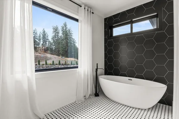 $1,699,900 | 9610 South Mullen Hill Road, Spokane, WA 99224