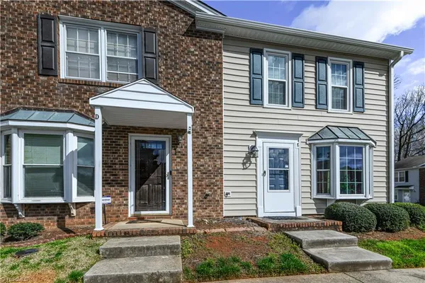 $185,000 | 915 Shelby Drive, Unit E, Greensboro, NC 27409