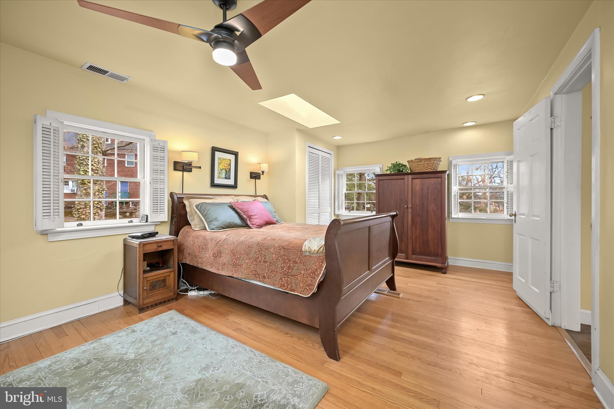 6715 Queens Chapel Road University Park, MD 20782 - Photo 27 of 51 Upper level bedroom with skylight