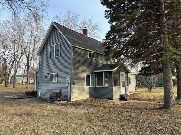 $65,900 | 1106 13th Street North, Benson, MN 56215