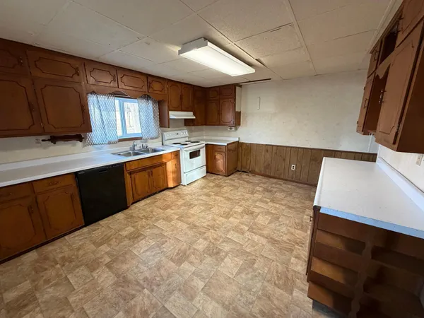 $65,900 | 1106 13th Street North, Benson, MN 56215