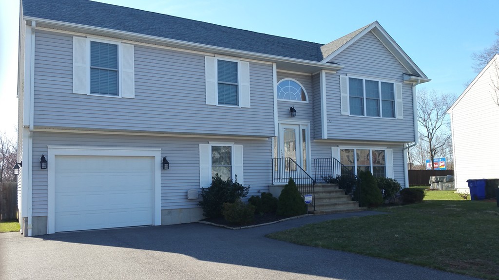 73 Daisy Lane Fall River, MA 02721 - Photo 1 of 18