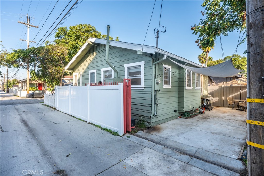 1724 East 8th Street Long Beach, CA 90813 - Photo 9 of 12