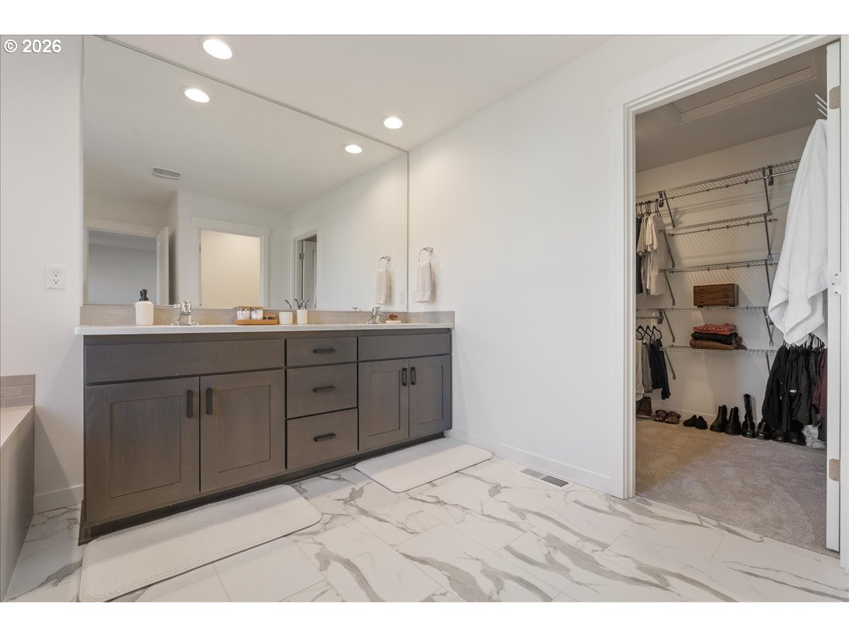 17080 Southeast Troge Road Happy Valley, OR 97086 - Photo 24 of 48