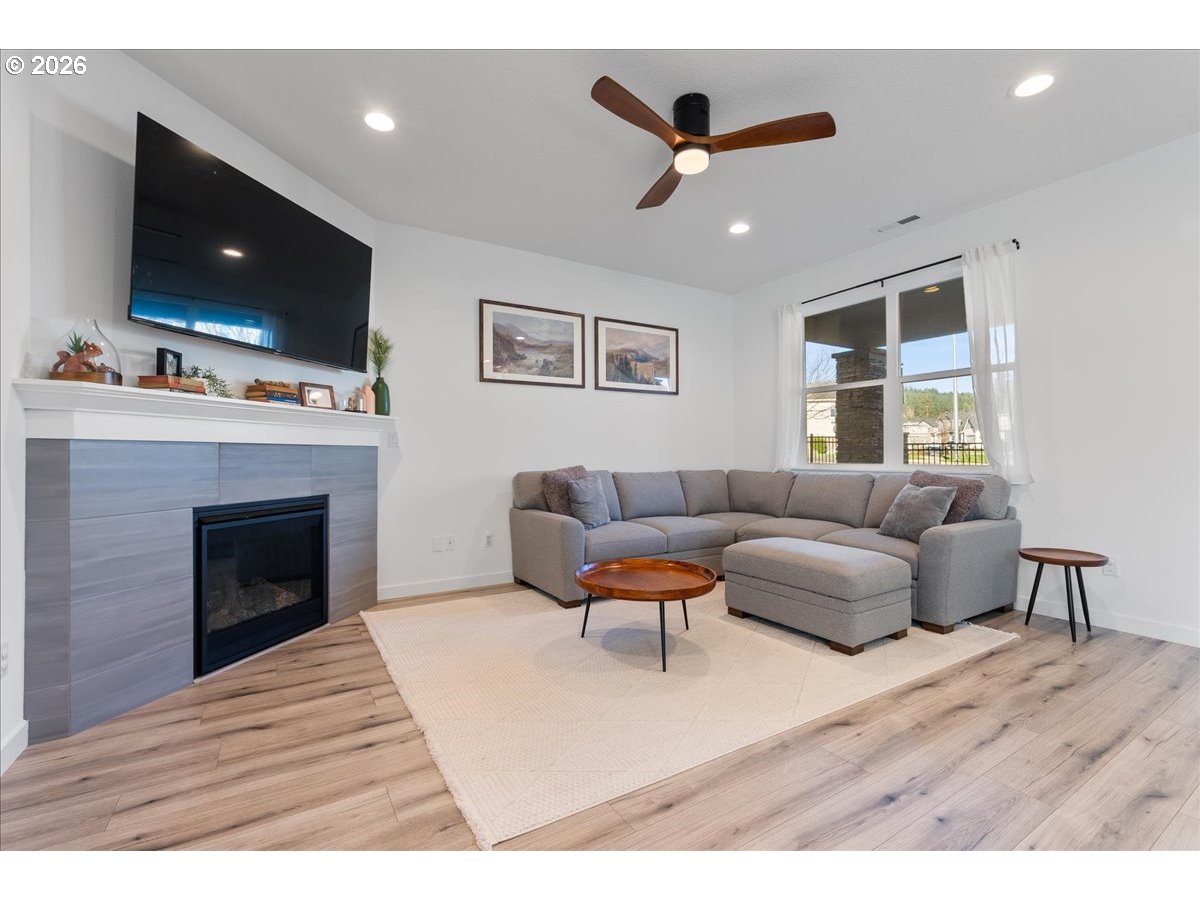 17080 Southeast Troge Road Happy Valley, OR 97086 - Photo 9 of 48