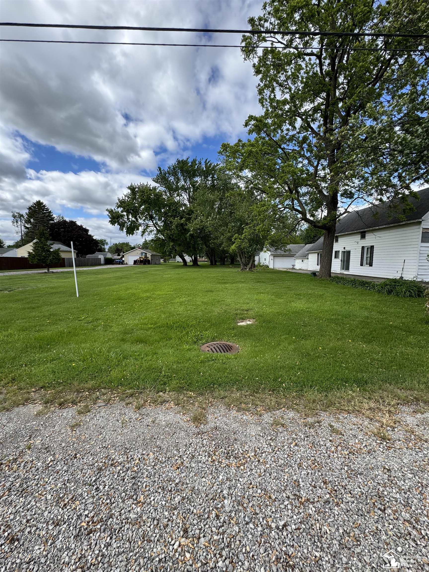 2044 Erie Road Erie, MI 48133 - Photo 6 of 39