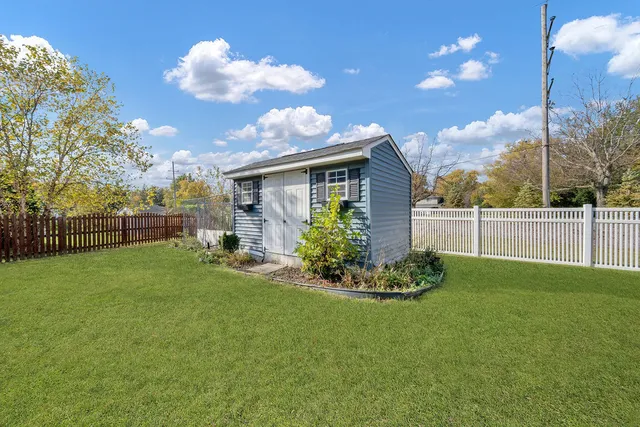 $410,000 | 3002 Carlyle Court, New Lenox, IL 60451