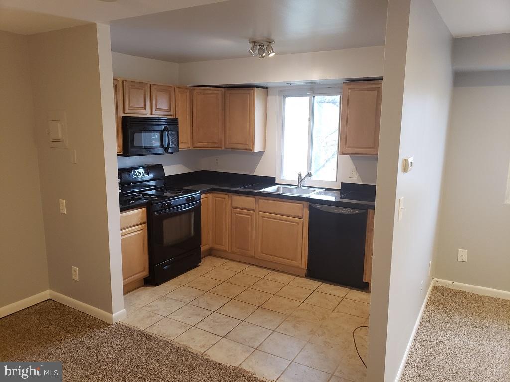 12005 Tarragon Road, Unit H Reisterstown, MD 21136 - Photo 4 of 8 Kitchen
