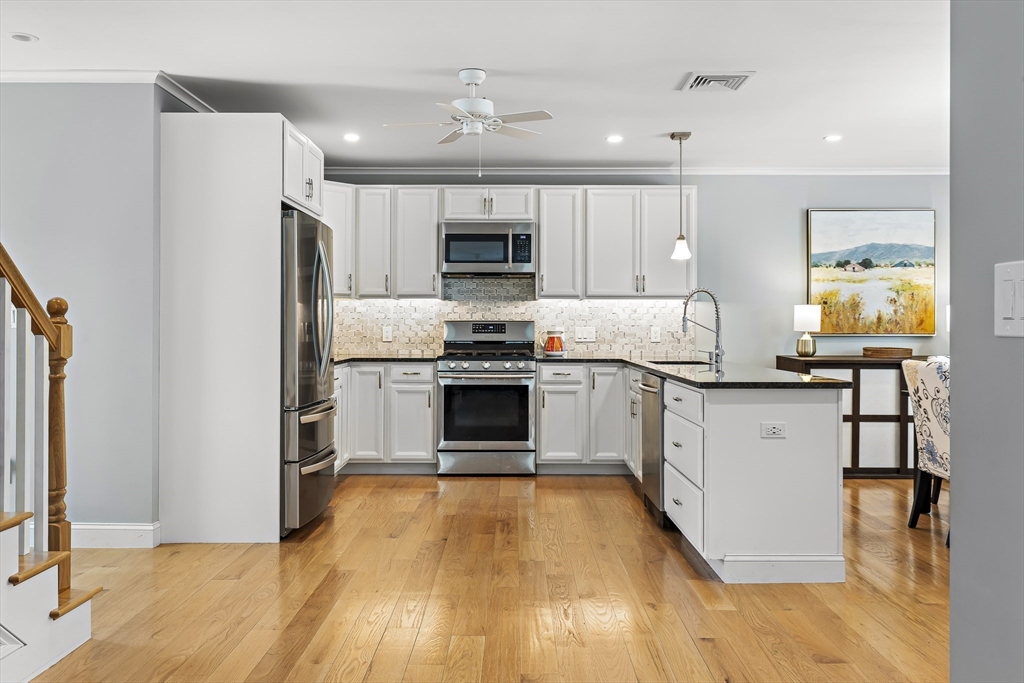 38 Hibbert Street Arlington, MA 02476 - Photo 6 of 26