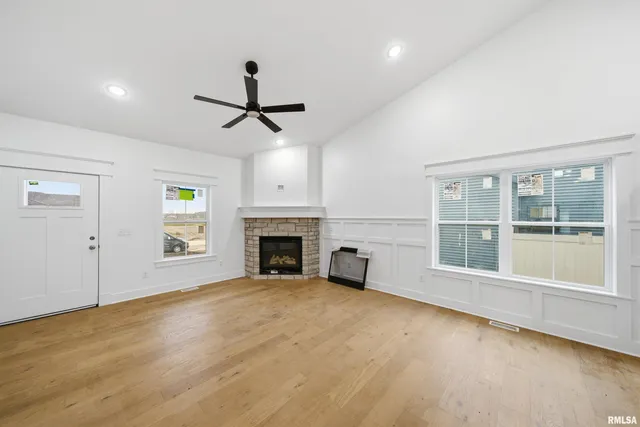 $425,000 | 1303 West Hillcrest Drive, Chillicothe, IL 61523