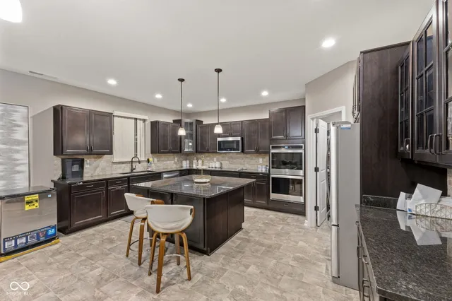 $435,000 | 9105 Thames Drive, Avon, IN 46123