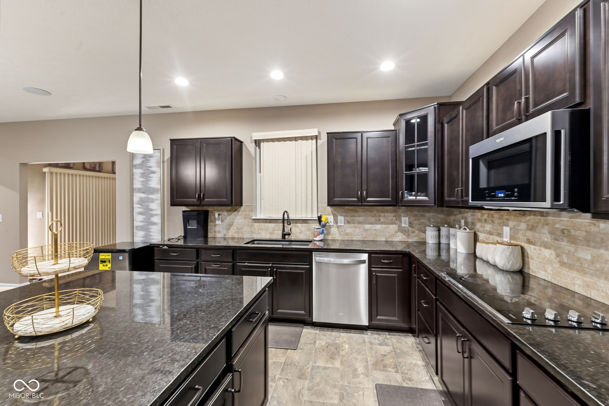 9105 Thames Drive Avon, IN 46123 - Photo 12 of 44