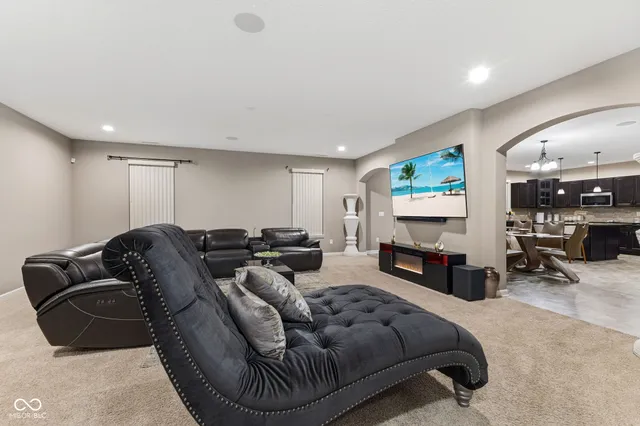 $435,000 | 9105 Thames Drive, Avon, IN 46123