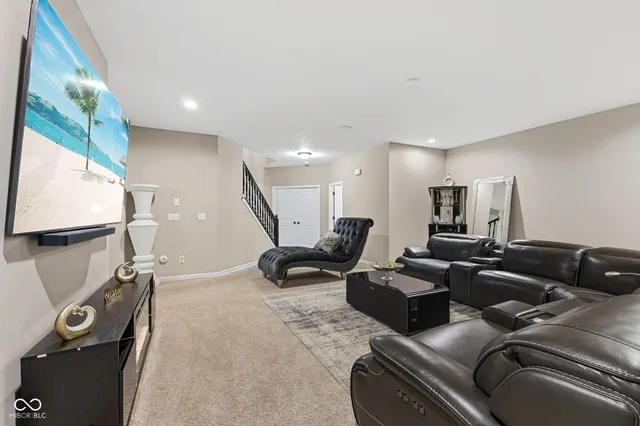 $435,000 | 9105 Thames Drive, Avon, IN 46123