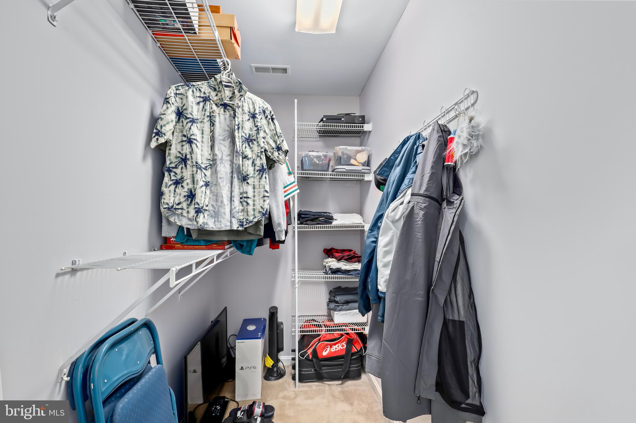 11196 Rienzi Place, Unit 101 Manassas, VA 20109 - Photo 16 of 21