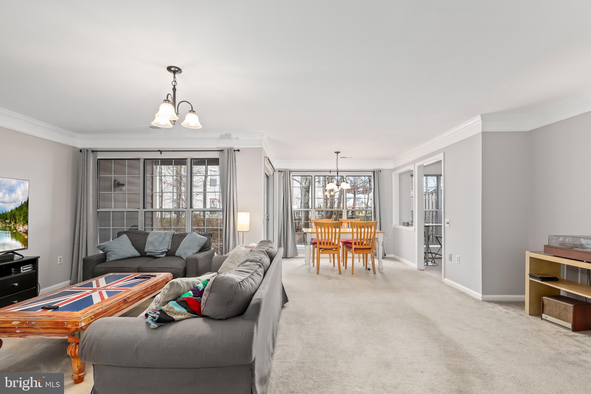 11196 Rienzi Place, Unit 101 Manassas, VA 20109 - Photo 6 of 21