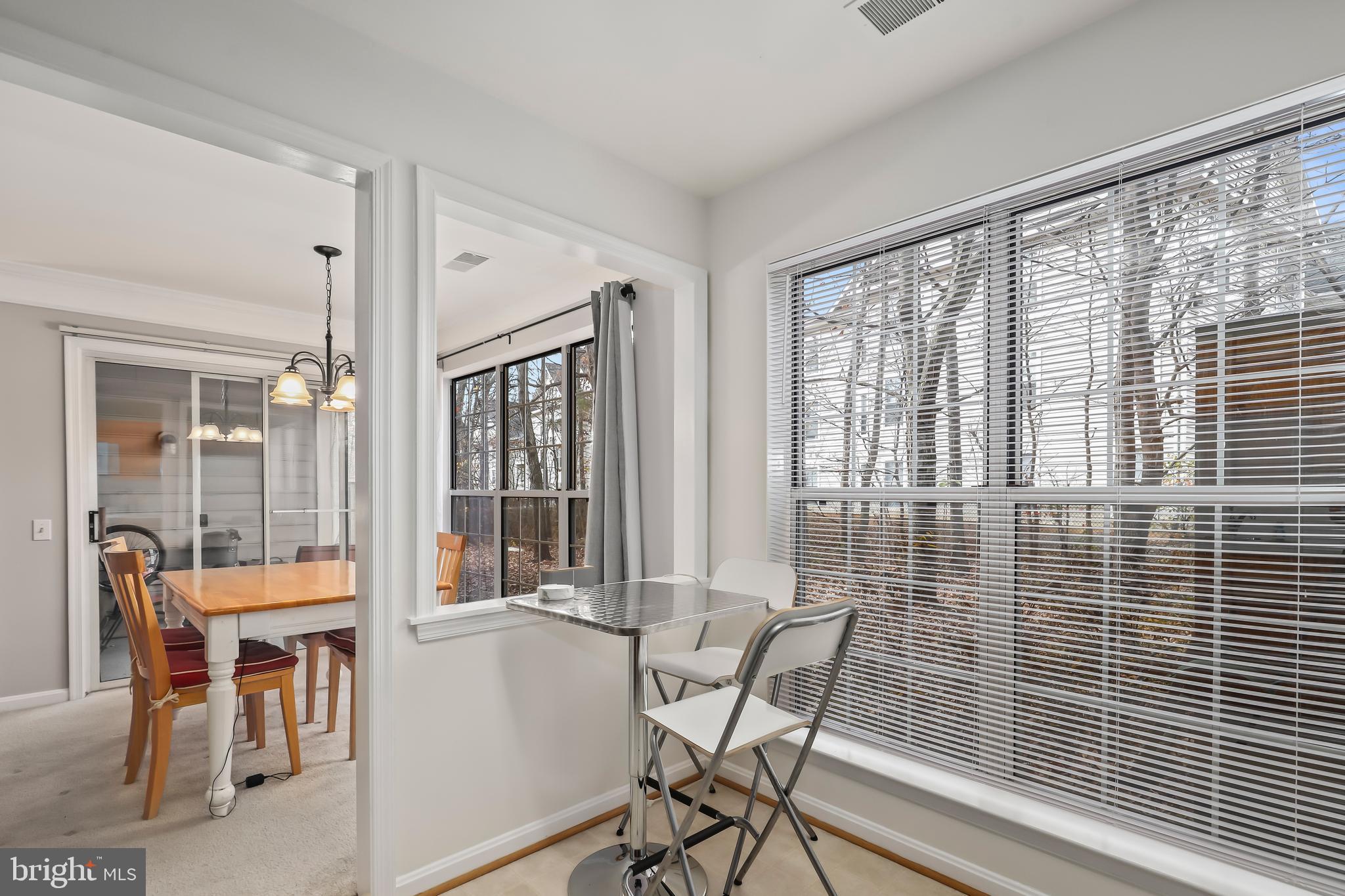 11196 Rienzi Place, Unit 101 Manassas, VA 20109 - Photo 9 of 21