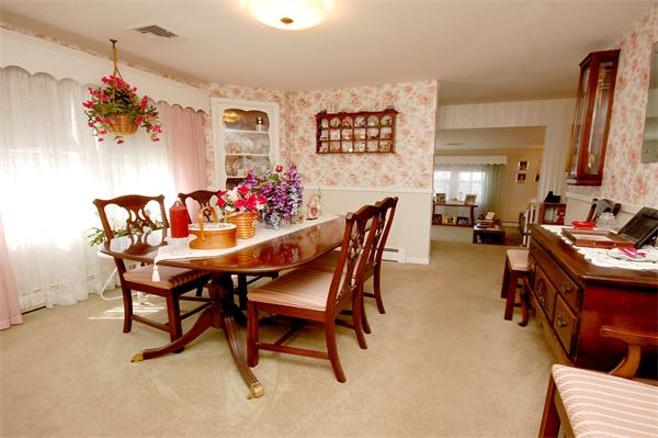 22 Westview Road Lynn, MA 01902 - Photo 5 of 15 Gallery Image 5