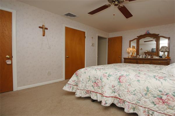 22 Westview Road Lynn, MA 01902 - Photo 8 of 15 Gallery Image 8