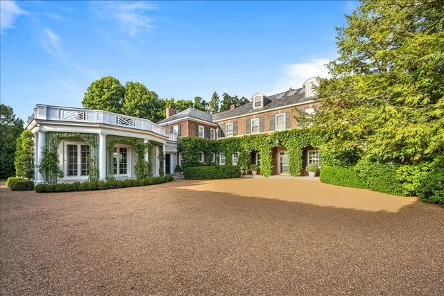 $6,250,000 | 788 East Woodland Road, Lake Forest, IL 60045