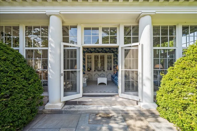 $6,250,000 | 788 East Woodland Road, Lake Forest, IL 60045