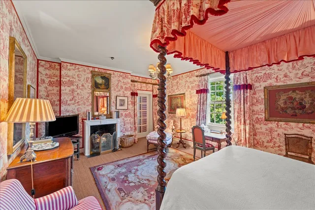 $6,250,000 | 788 East Woodland Road, Lake Forest, IL 60045