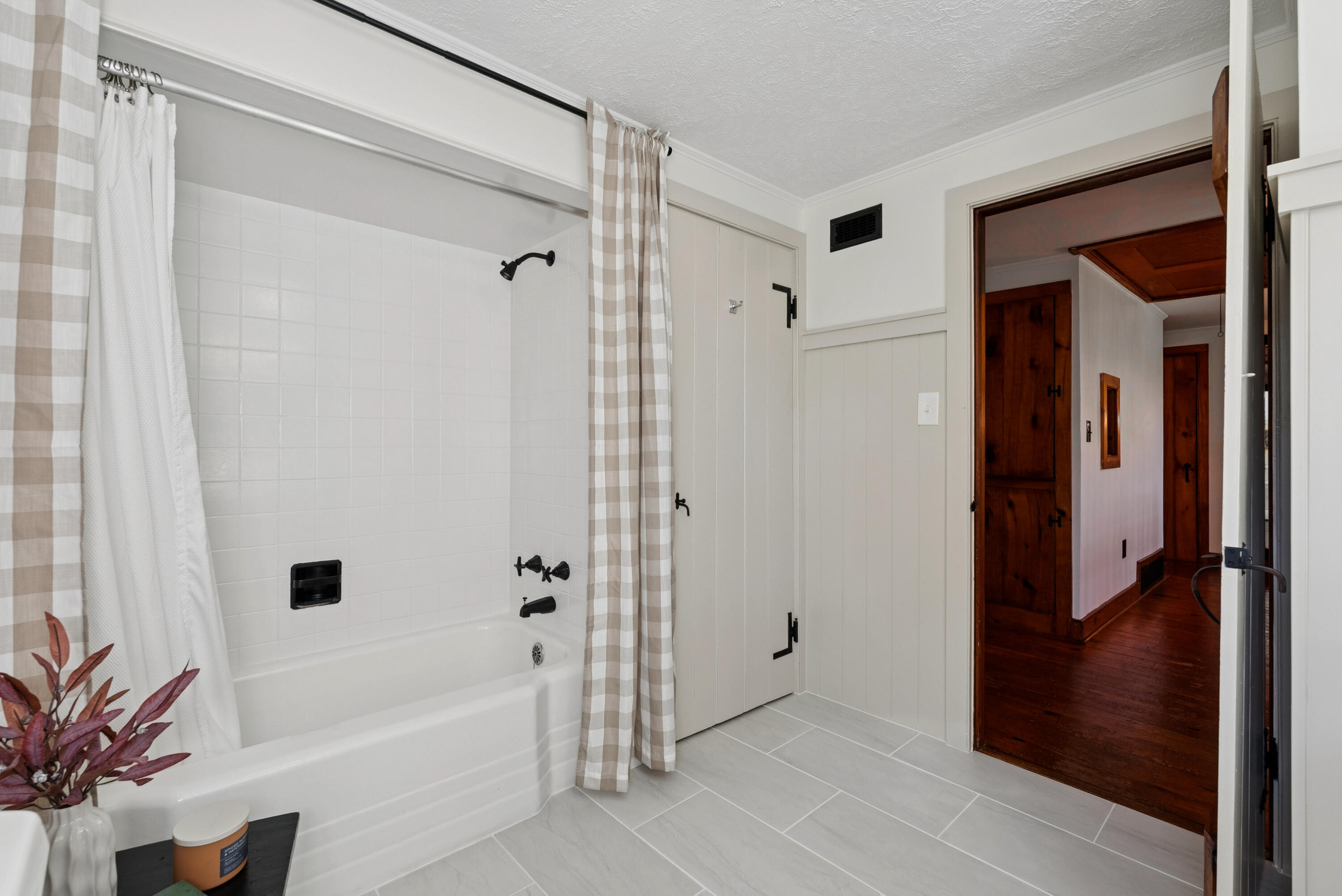 51 Gould Road Lisbon, ME 04252 - Photo 44 of 78 2nd Floor bath